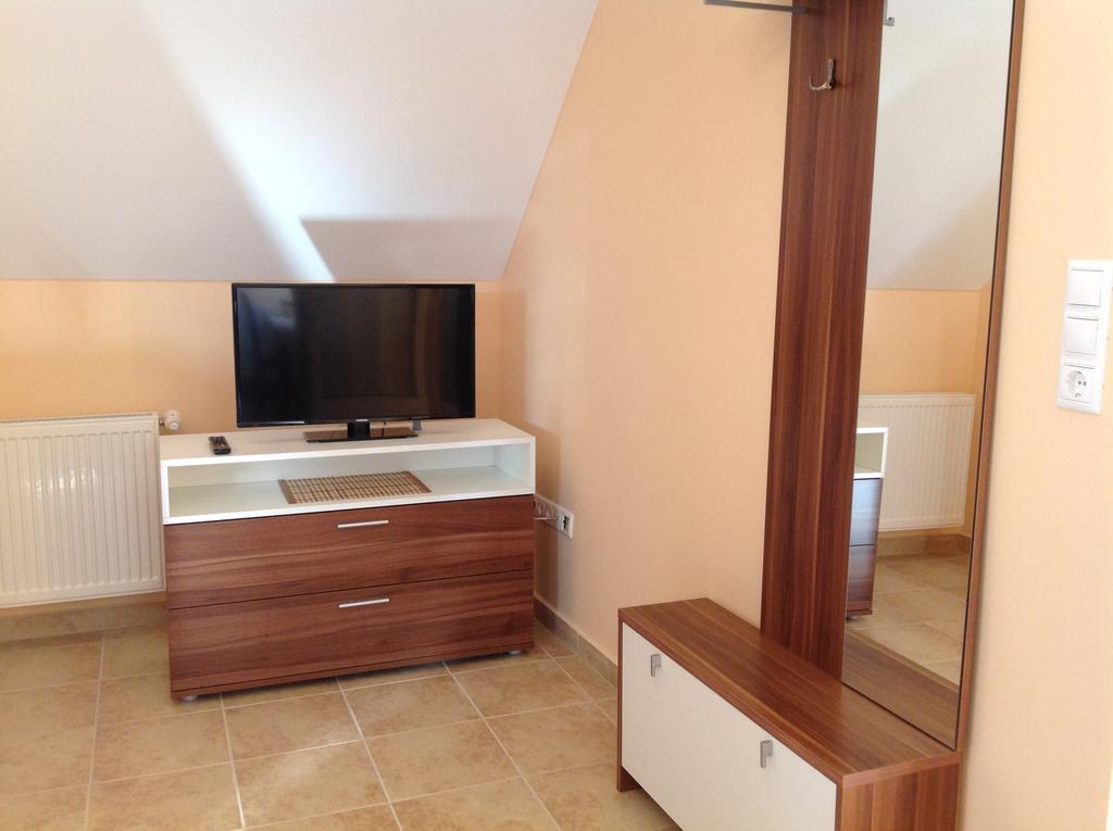 Attila Apartmanhaz 호텔 Hévíz 객실 사진