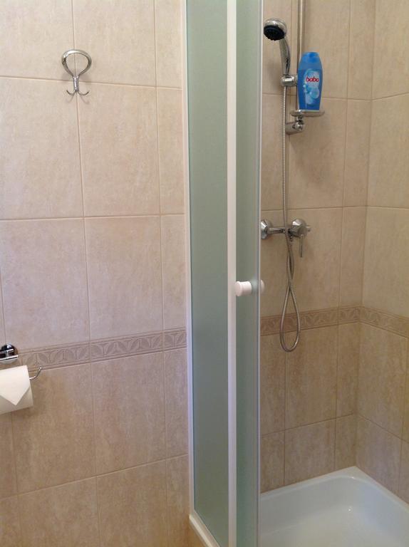 Attila Apartmanhaz 호텔 Hévíz 객실 사진